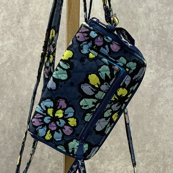 Vera Bradley Bag and Wristlet Set - Picture 13 of 16